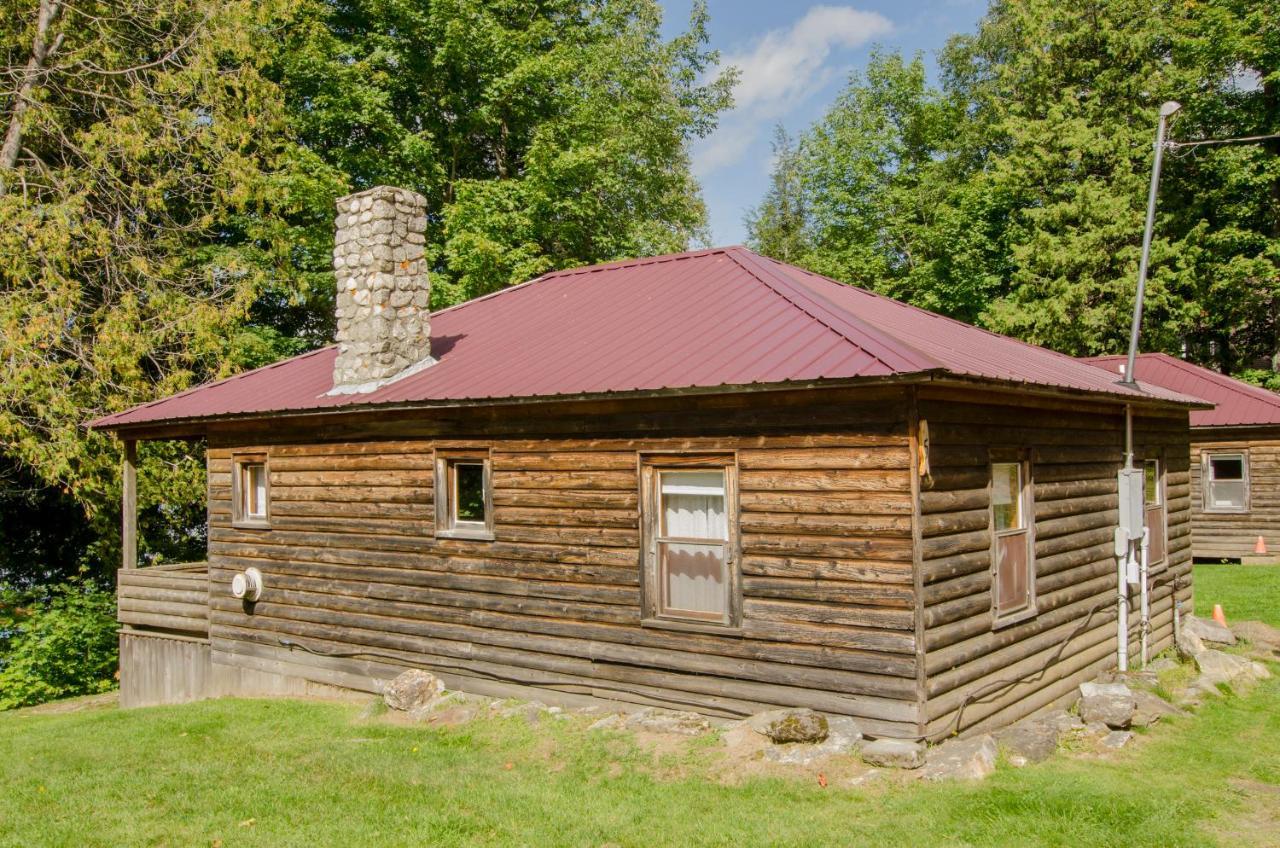 Mountain Lake Cottages Westmore Kültér fotó