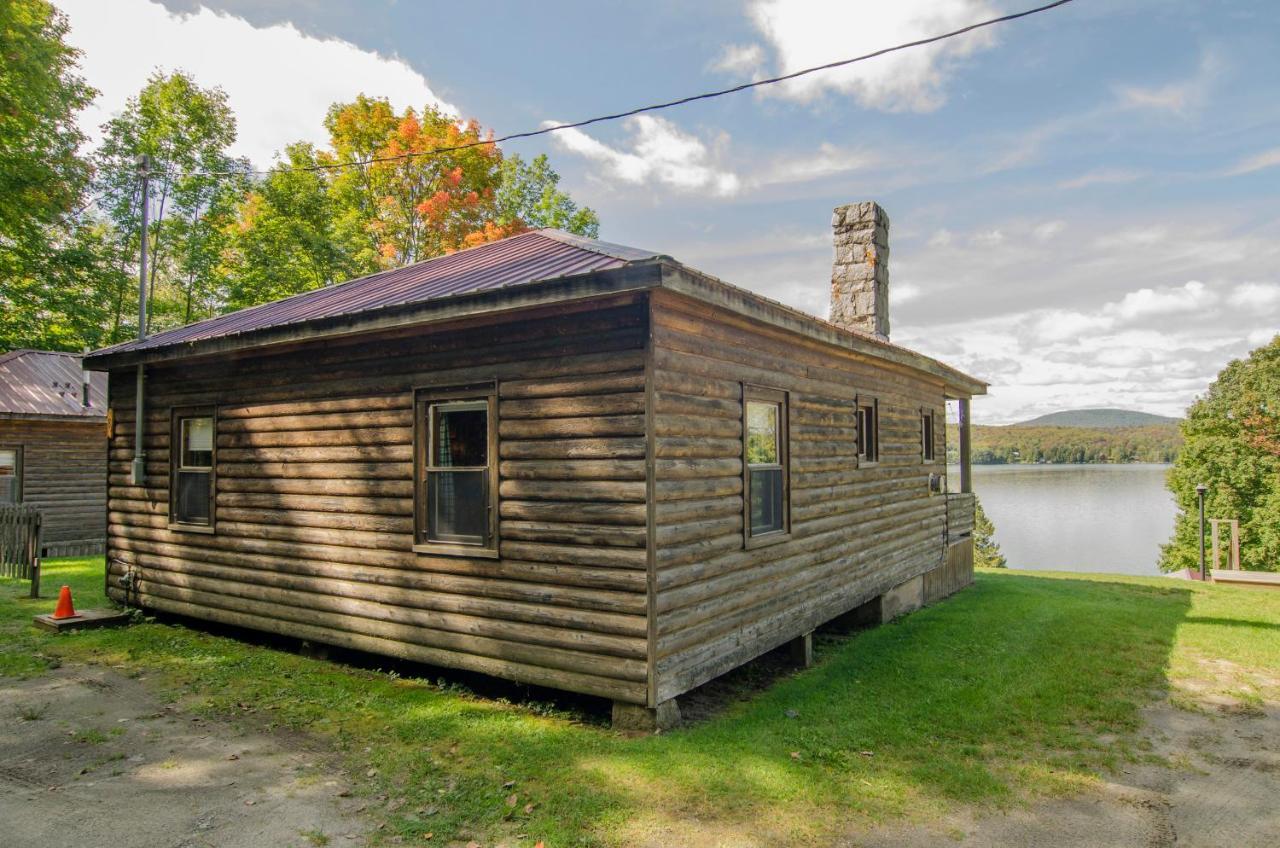 Mountain Lake Cottages Westmore Kültér fotó