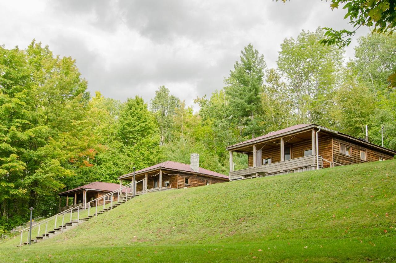 Mountain Lake Cottages Westmore Kültér fotó