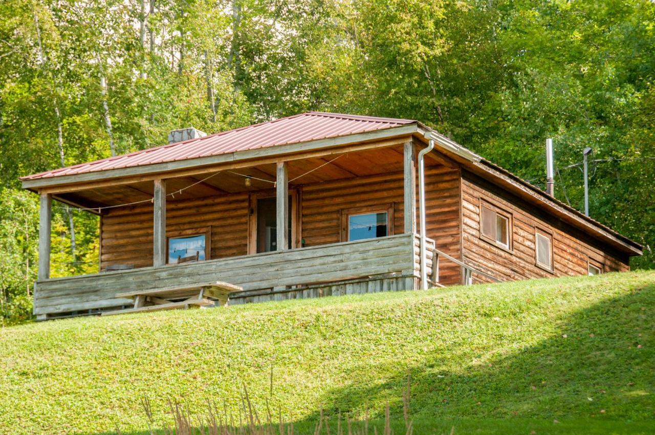 Mountain Lake Cottages Westmore Kültér fotó